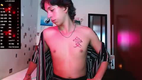 Snapshot of danny__phantom chatting on 12.02.25 phantom555 online show from 12.02.25