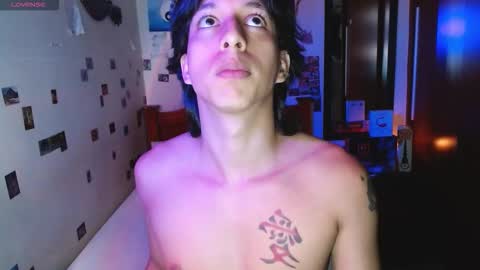 Snapshot of danny__phantom chatting on 02.22.26 phantom555 online show from 02.22.26