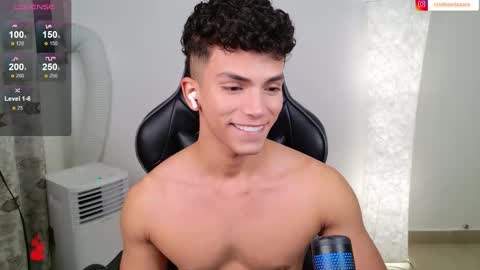 Snapshot of danny__vegas chatting on 10.25.25 D A N N Y online show from 10.25.25