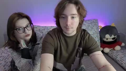 Snapshot of danny_and_ellen chatting on 10.26.25 danny and ellen online show from 10.26.25