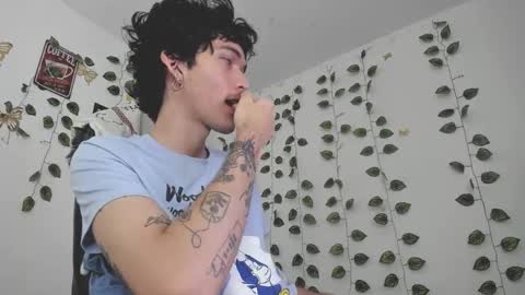 Snapshot of danny_phantom_09 chatting on 11.21.25 danny_phantom_09 online show from 11.21.25