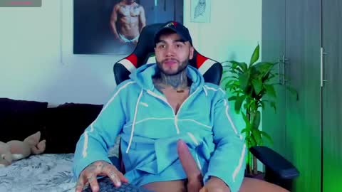 Danny Willson online show from 04.15.26