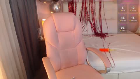 Dannya Rhodes online show from 12.06.24