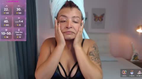 Dannya Rhodes online show from 03.01.25