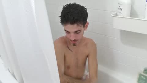 Snapshot of dannynoww chatting on 01.29.25 danny online show from 01.29.25