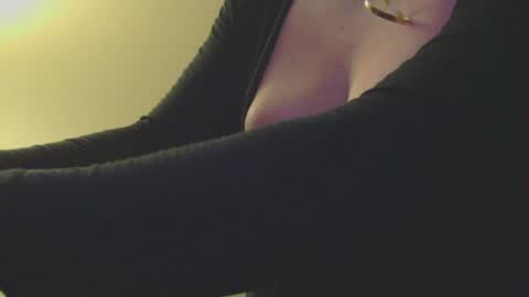 Snapshot of dannysucksdick chatting on 12.20.24 danisuxdicks online show from 12.20.24