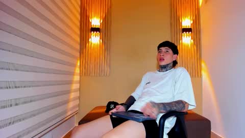 Snapshot of dante_armstrong chatting on 11.07.25 dante_armstrong online show from 11.07.25