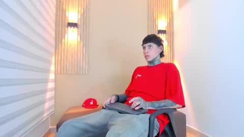 Snapshot of dante_armstrong chatting on 12.04.25 dante_armstrong online show from 12.04.25