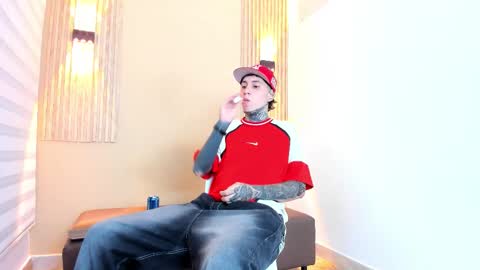 Snapshot of dante_armstrong chatting on 12.16.25 dante_armstrong online show from 12.16.25