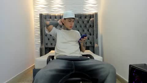 Snapshot of dante_armstrong chatting on 01.06.26 dante_armstrong online show from 01.06.26