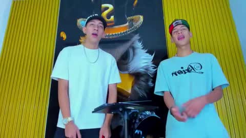 Snapshot of dante_brown1 chatting on 10.18.25 dante_brown1 online show from 10.18.25