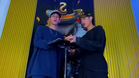 dante_brown1 online show from 11.10.25