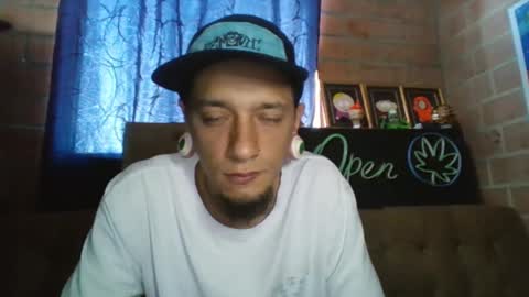 Snapshot of dante_dte chatting on 01.18.25 Dante online show from 01.18.25