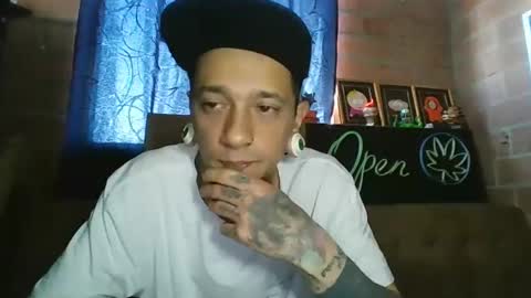 Snapshot of dante_dte chatting on 01.19.25 Dante online show from 01.19.25