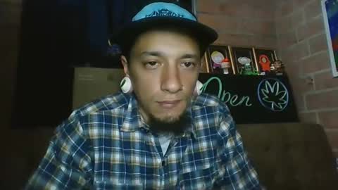 Snapshot of dante_dte chatting on 01.27.25 Dante online show from 01.27.25