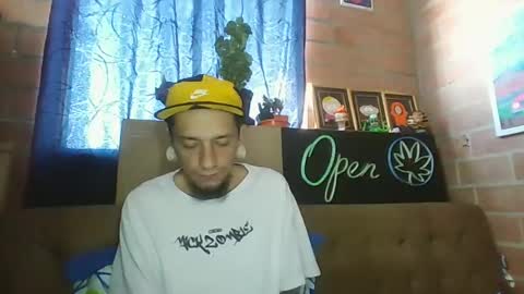 Snapshot of dante_dte chatting on 02.04.25 Dante online show from 02.04.25