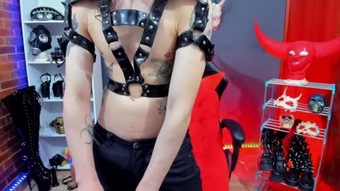 Snapshot of dante_infernos chatting on 03.30.26 Dante online show from 03.30.26