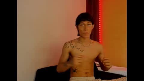 Snapshot of dantelord_ chatting on 03.07.25 dantelord_ online show from 03.07.25