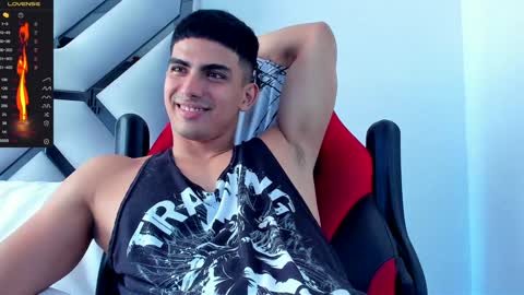 Snapshot of danterouxx chatting on 01.14.25 Dante online show from 01.14.25