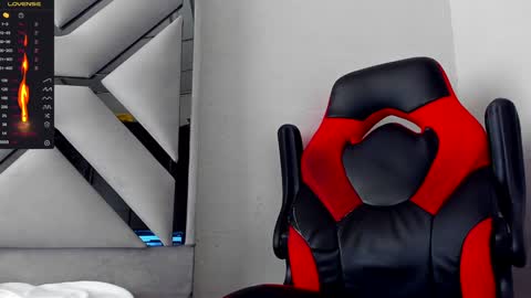 Snapshot of danterouxx chatting on 01.22.25 Dante online show from 01.22.25