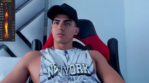 Snapshot of danterouxx chatting on 01.31.25 Dante online show from 01.31.25