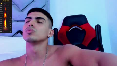 Snapshot of danterouxx chatting on 02.03.25 Dante online show from 02.03.25