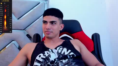 Snapshot of danterouxx chatting on 02.05.25 Dante online show from 02.05.25