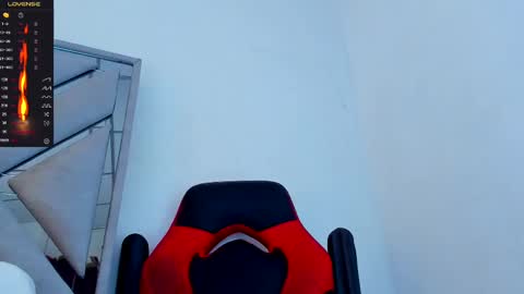 Snapshot of danterouxx chatting on 02.10.25 Dante online show from 02.10.25