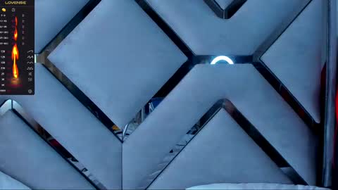 Snapshot of danterouxx chatting on 02.18.25 Dante online show from 02.18.25