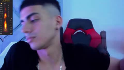 Snapshot of danterouxx chatting on 02.28.25 Dante online show from 02.28.25