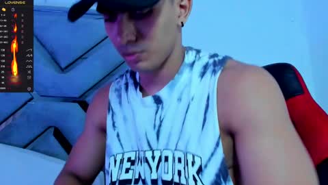 Snapshot of danterouxx chatting on 03.11.25 Dante online show from 03.11.25