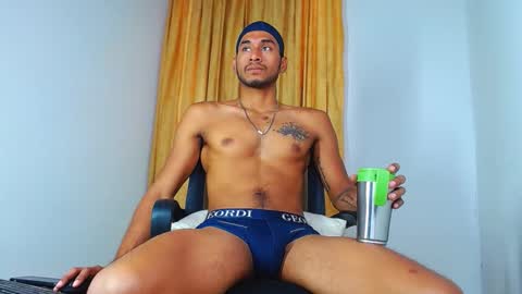 Snapshot of dantesantoro chatting on 09.22.25 Dante Santoro online show from 09.22.25