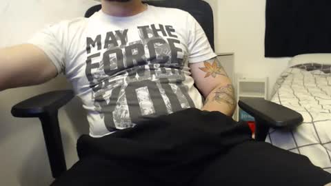 Snapshot of dantturbate chatting on 12.09.24 re mazzeo online show from 12.09.24