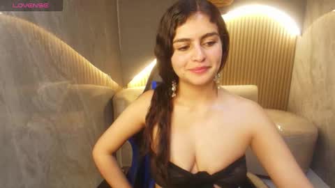 Snapshot of dany_r_ chatting on 09.27.25 Dany online show from 09.27.25