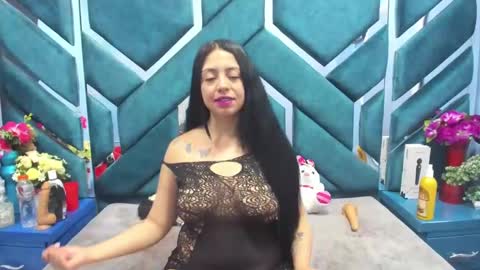 Snapshot of danyswet chatting on 02.11.25 DanySwet online show from 02.11.25