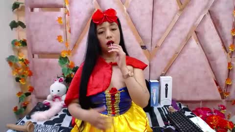 Snapshot of danyswet chatting on 10.23.25 DanySwet online show from 10.23.25