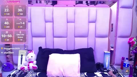 Snapshot of danyswet chatting on 11.21.25 DanySwet online show from 11.21.25