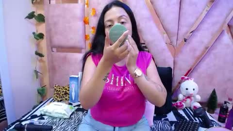 Snapshot of danyswet chatting on 11.28.25 DanySwet online show from 11.28.25