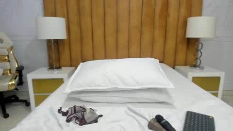 Daphne online show from 02.06.25