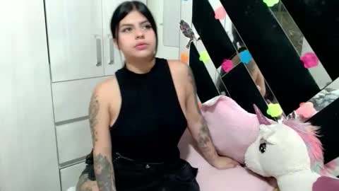 daphne877046 online show from 10.15.25