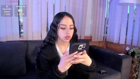 Snapshot of daphne_chers chatting on 05.22.26 daphne_chers online show from 05.22.26