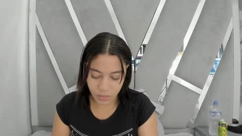 Snapshot of daphne_culeht chatting on 04.04.26 daphne_culeht online show from 04.04.26