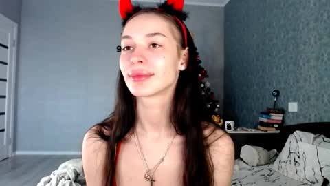 Daphne Darkthorn online show from 01.11.26