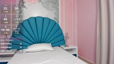 Daphne  online show from 02.28.25