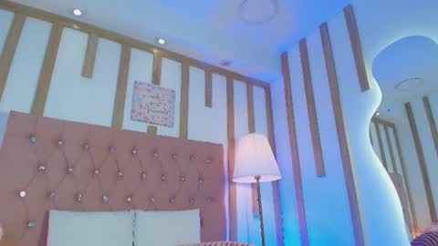 Snapshot of daphne_velmont chatting on 07.14.26 Daphne Velmont online show from 07.14.26