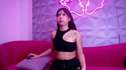 Daphne  online show from 03.03.26