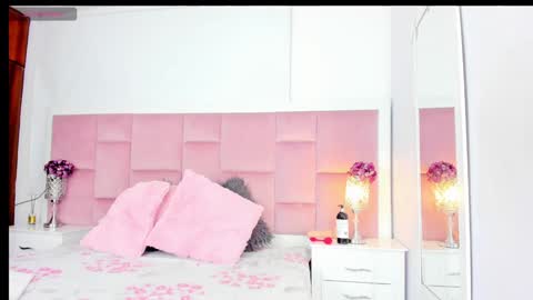 Daphne online show from 01.28.25