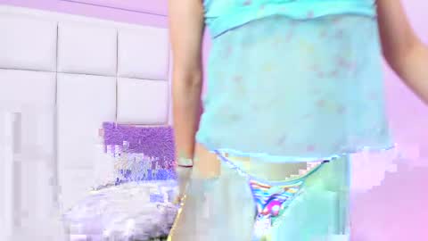 Snapshot of daphnevalucci chatting on 04.10.26 daphnevalucci online show from 04.10.26