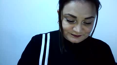 Snapshot of dapnne24 chatting on 10.15.25 dapnne online show from 10.15.25