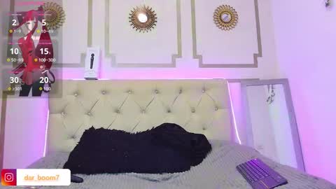 Snapshot of dar_boom chatting on 11.08.25 dar_boom online show from 11.08.25